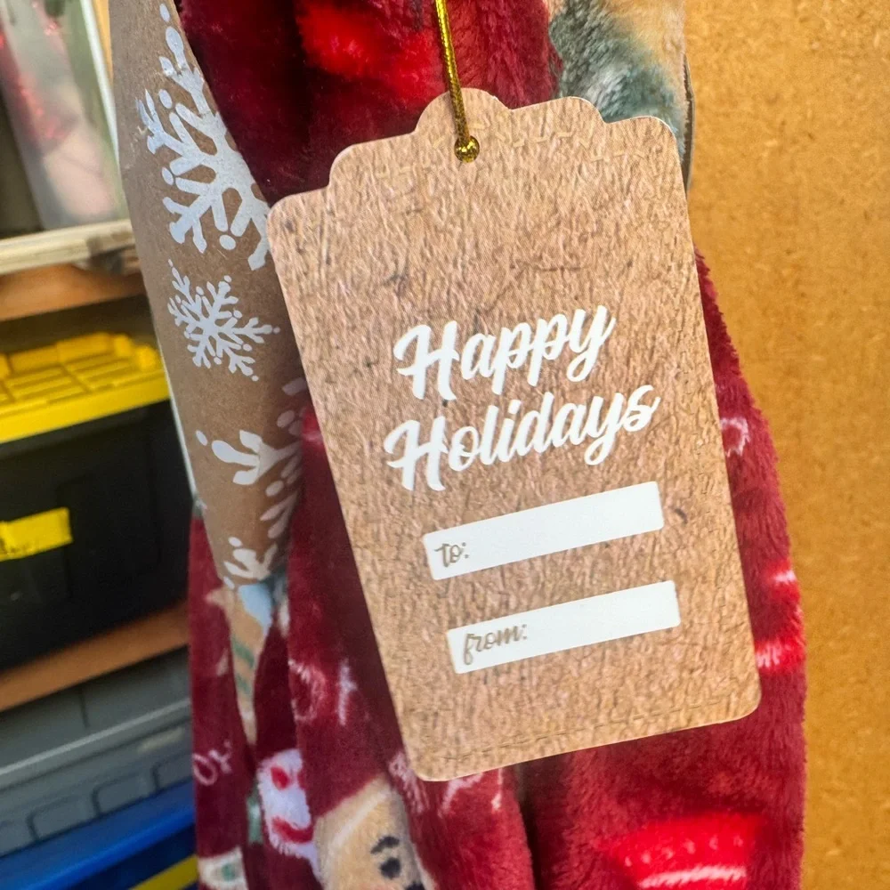Gingerbread Oversized Plush Throw_5